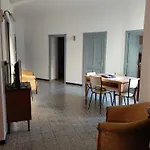 Zarinu Apartament *